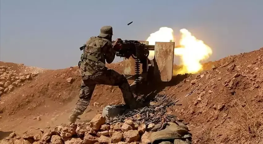 Li Dêrezorê di navbera hêzên rejîma Sûriyê û YPGê de ser çêbû