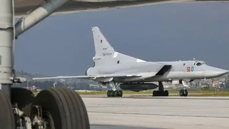 Sibirya’da Rusya’ya ait bombardiman uçagi düstü!