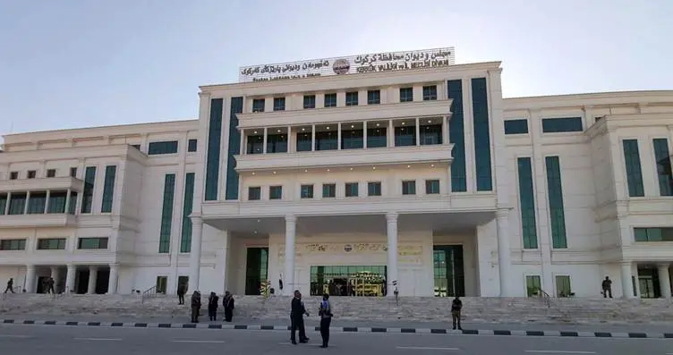 Endamên meclisa Kerkûkê yên PDKê û YNKê bi serokwezîrê Iraqê re dicivin