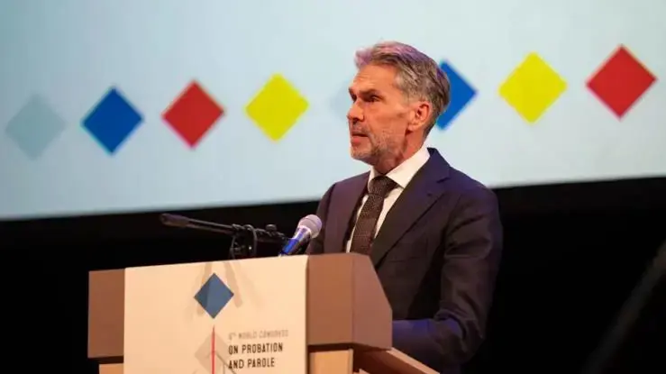 Serokwezîrê Hollandayê Schoof banga agirbesteke lezgîn ji bo Xezzeyê kir