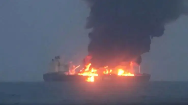 Hûsiyan li Deryaya Sor li Kestiya Yûnanîstanê xistin