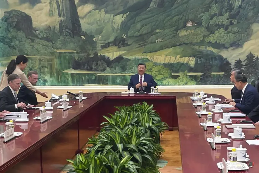 Têkiliyên Amerîka û Çînê nerm dibin: Wê Biden û Xî biaxivin