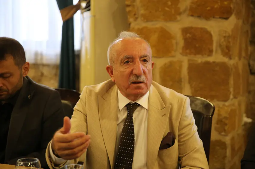 Orhan Mîroglû xwedî li sonda bi Kurdî derket