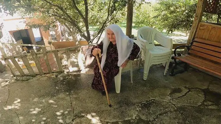 82 yasindaki tutuklu Makbule Özer tahliye edilidi!