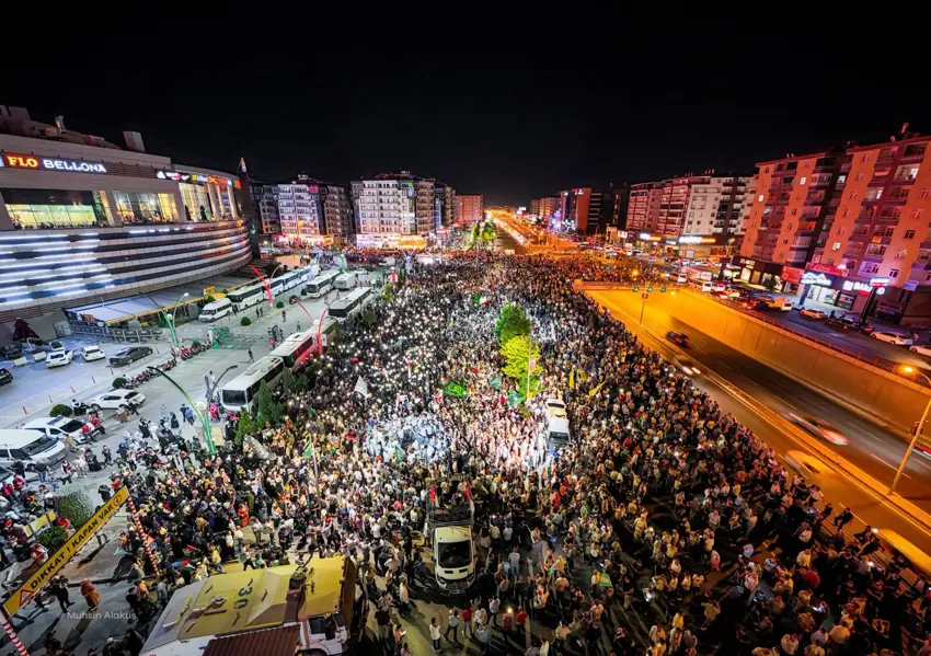 Li Diyarbekirê xwepêsandana Filîstînê: Banga tolhildanê hate kirin