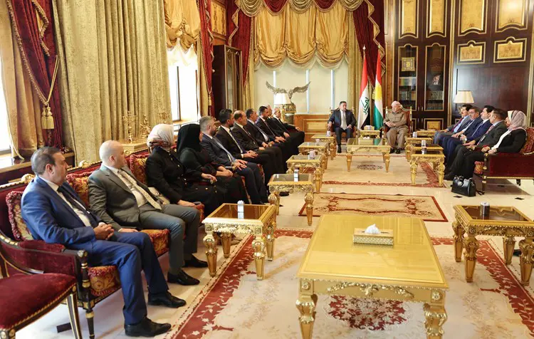 Serok Barzanî pêswaziya sandeya hevbes a Ereb û Tirkmenên Kerkûkê kir