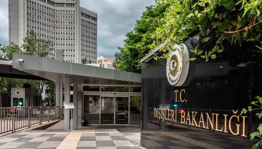 Türkiye'den "Lübnan'a seyahatten kaçinin" uyarisi!