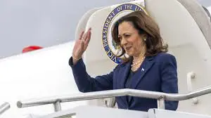 Kamala Harris bi fermî bû namzedê serokomariyê yê Partiya Demokrat