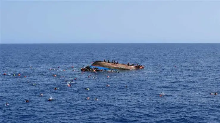 Manş Denizi'nde göçmen teknesi battı! 