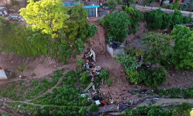 Barana xwurt bû sedema heza erdê: 6 mirî û 3 birîndar