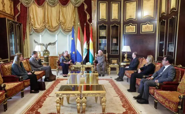 سەرۆك بارزانی پێشوازی لە باڵیۆزی هۆڵەندا لە عێراق کرد