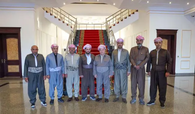 سەرۆك بارزانی پێشوازی لە ژمارەیەك ئەندامی كۆمەڵەی شەهیدانی زیندووی لقی دهۆك کرد