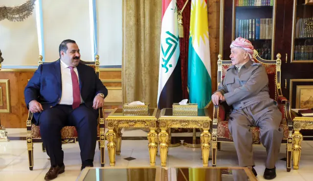 سەرۆک بارزانی پێشوازی لە سەرۆکی هاوپەیمانیەتی عەزم و شاندی یاوەری کرد