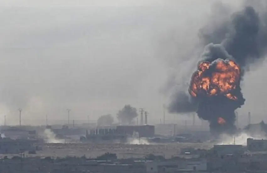 Deyrizor'da ABD üssüne roketli saldiri!