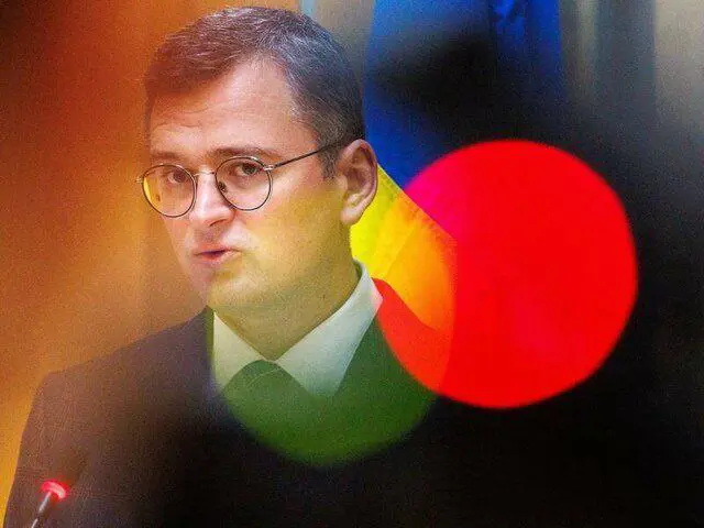 وەزیری دەرەوەی ئۆکراین دەستی لەکارکشاندەوە