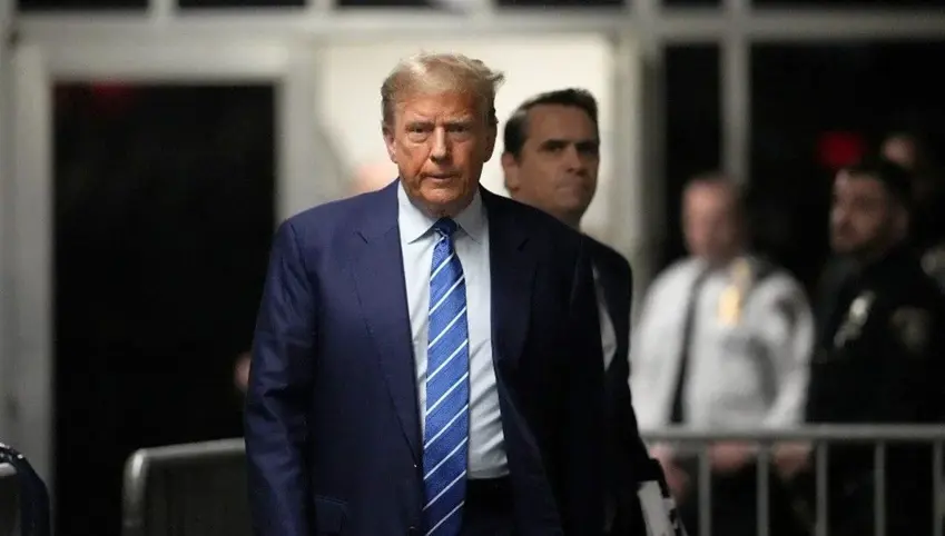 Dosya ku Trump tê de sûcdar hatibû dîtin, biryara wê ma pistî hilbijartinê