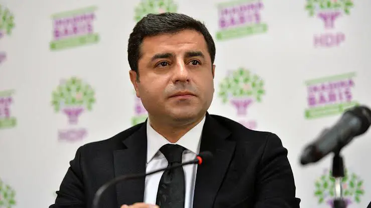 Demirtas'tan dikkat çeken Narin Güran paylasimi
