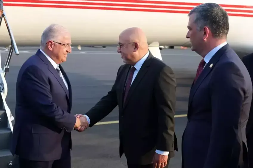 Yasar Güler, ji bo civîna sêqolî ya Tirkiye-Azerbeycan-Gürcistanê çû Gurcistanê