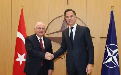 Yaşar Güler, NATO Genel Sekreteri ile görüştü 