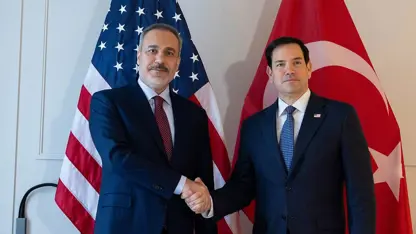 Hakan Fidan bi hemkarê xwe yê DYAyê bi Marco Rubio re axifî