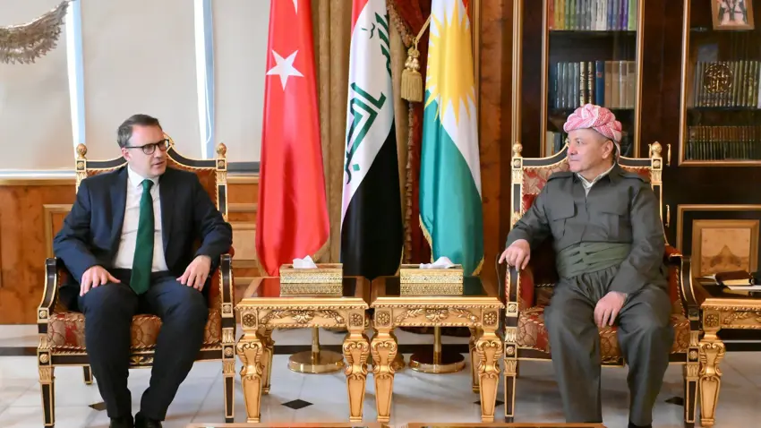 /haberresimleri/20251021/mesud-barzani-ve-turkiye-buyukelcisi-erbil-ile-ankara-arasindaki-iliskileri-gorustuheadLine.webp