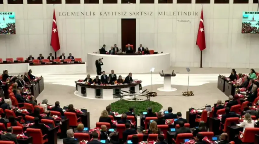 /haberresimleri/20251023/parlamentoya-tirkiyey-tbmm-w-hefteyek-navber-bideheadLine.webp