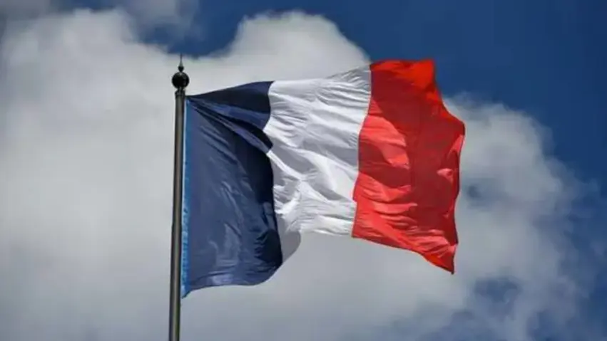 Fransayê fermana girtina sêyemîn ji bo Besar Esed derxist