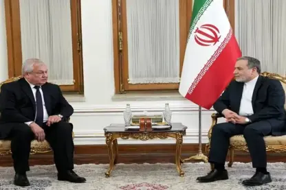 Moskow ji bo asayîkirina têkiliyên Tehran û Şamê bûye navbeynkar