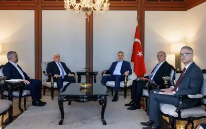 Hakan Fîdan bi Serokê Komîsyona Heşdî Şebî Fayyad re civiya