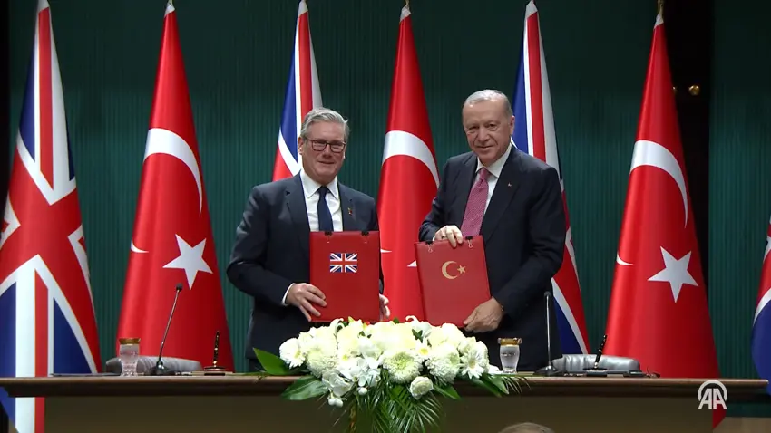 İngiltere-Türkiye anlaştı: 44 Eurofighter uçağı alınacak