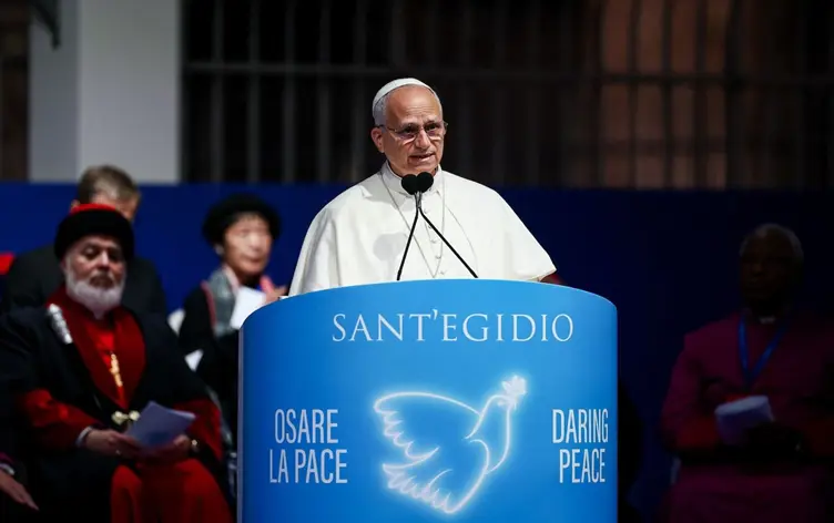 Papa: Artık savaşlar son bulsun