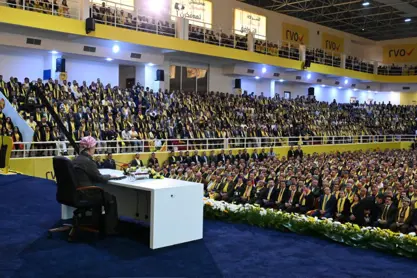 سهرۆك بارزانی لهگهڵ بهشێك له جهماوهر و چین و توێژهكانی دهۆك كۆبووهوه