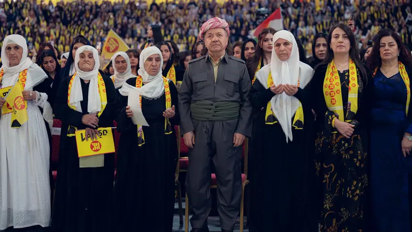 Serok Barzanî: Em ji bilî Xwedê ji ti kesî re xwe naçemînin