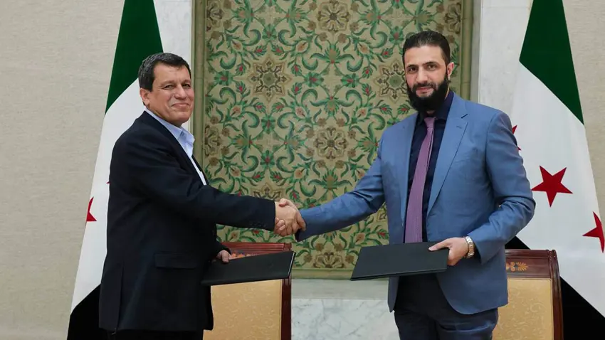 Mazlum Abdi ile Ahmed Şaraa Şam'da bir araya geldi