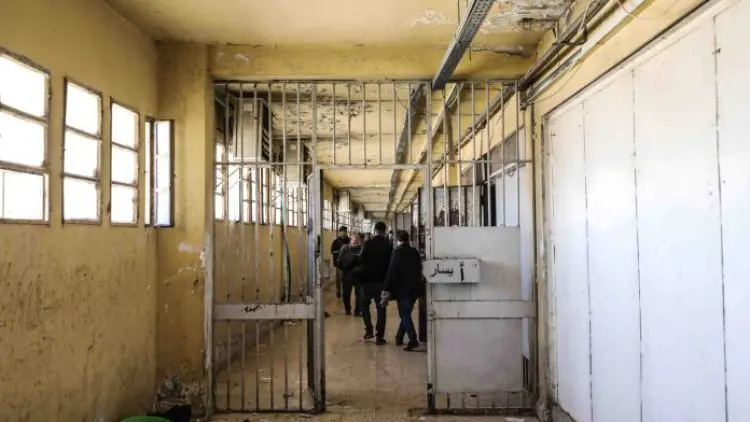 SOHR: Zêdeyî 63 hezar kes di bin îskenceyê de li girtîgehên rejima Esed mirin.