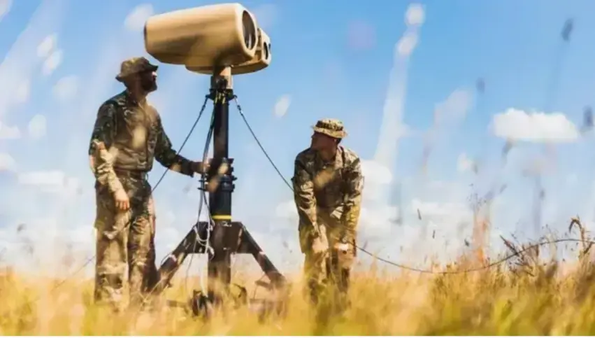 Îngîlistanê lesker û alavên leskerî sandin Belçîkayê