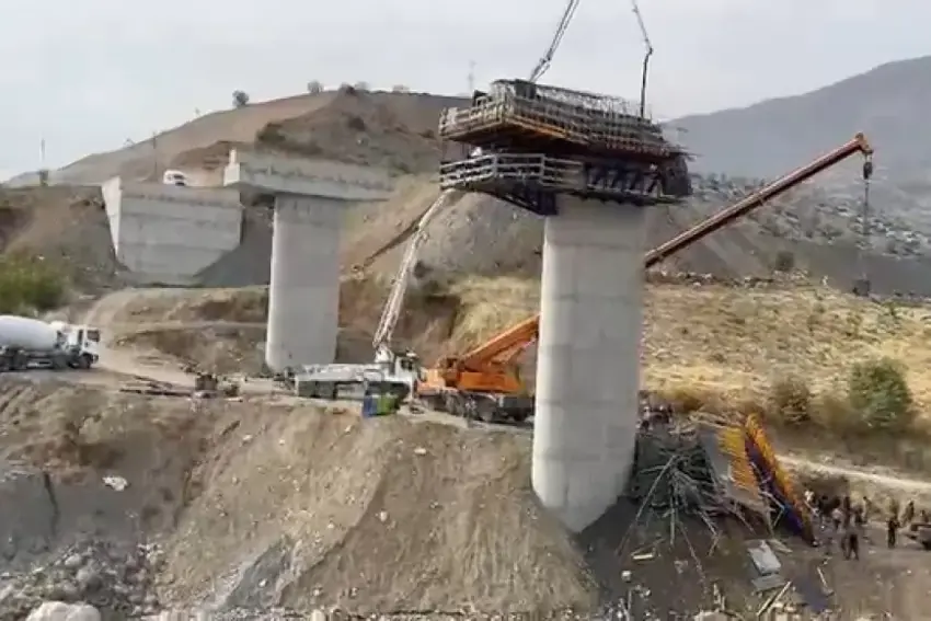  Karesata li Qulpê: Di Însaeta Viyadukê de Îskele Hilwesiya, 4 Karker canê Xwe Ji Dest Da