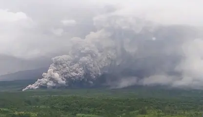 Li Endonezyayê volkana Semeru teqiya: Hisyarî hat dayîn