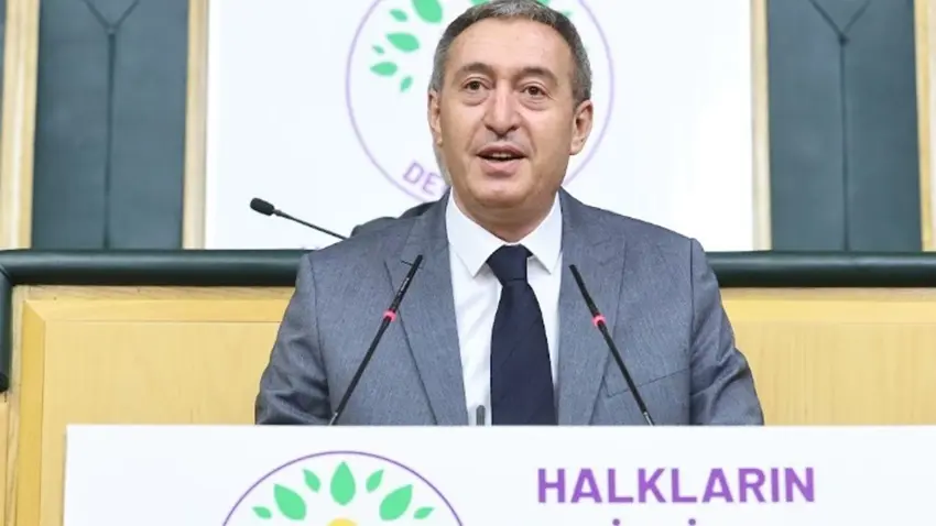 Bakırhan: Kayyumla demokrasi yan yana durmaz