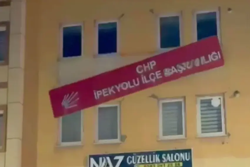 Li Wanê ji ber biryara wê ya Îmraliyê tabelaya CHPyê sikandin