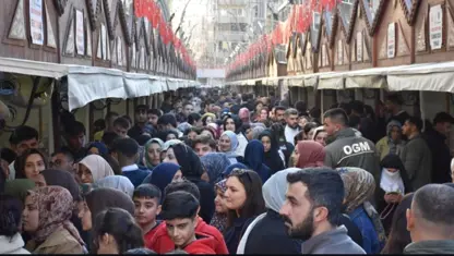 Xelk bi fûara pirtûkan ya Cezerî re eleqe nîsan dide