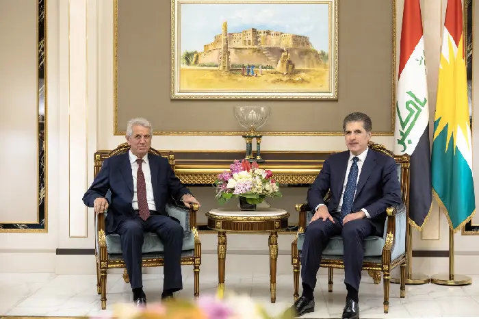 سەرۆکی ھەرێمی کوردستان، جه‌خت له‌ یه‌كڕیزی كورد له‌ سووریا ده‌كاته‌وه‌