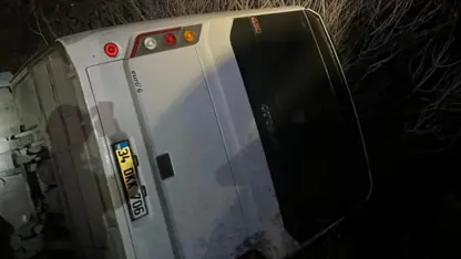 Li Sêrtê qezaya trafîkê: Mînîbûsa karkeran kete serampolê