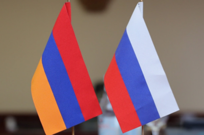 Rûsyayê bersiva Pasînyan da û Qira Ermenan a 1915'an bibîr xist