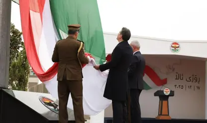 سه‌رۆکی ھەرێمی کوردستان : ئاڵای کوردستان، ناسنامە و کۆکەرەوه‌ى گه‌لى كوردستانه‌