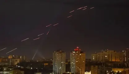 پێش کۆبوونەوەیەکی چاوەڕوانکراوی نێوان زیلێنسکی و ترەمپ.. هێرشێکی چڕی ڕووسیا بۆ سەر پایتەختی ئۆکرانیا