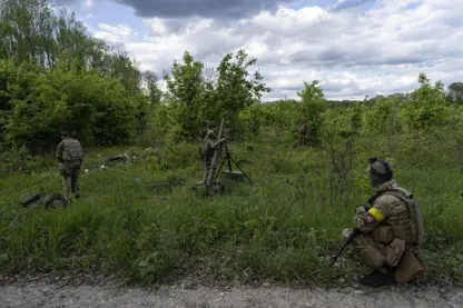 میدیا : هێزە چەکدارەکانی ئۆکراین دان بەوەدا دەنێن کە هێزی مرۆیی و چەکی پێویستیان نییە بۆ شەڕکردن