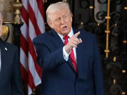 ترامپ لە دیدارەکەی لەگەڵ ناتانیاهوو هۆشدارییەکی تووندی دەداتە ئێران : هەرچەشنە بونیاتنانەوەی دامەزراوە ئەتۆمییەکان لەناو دەبەین