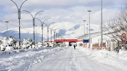 Deriyê Hacî Omeran ê navbera Rojhilat ji nû ve vebû