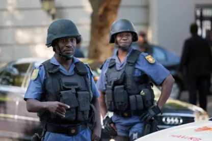 Li Komara Afrîka Basûr êrîsê ser hostelekî kirin:11 kustî û 14 birîndar hene